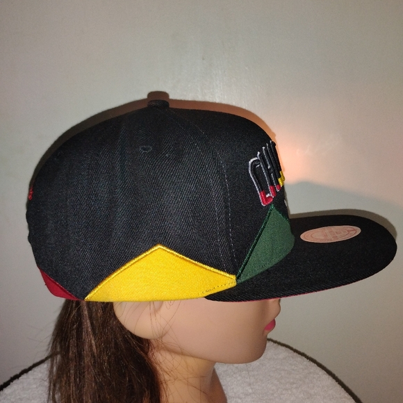 Black History month NBA Chicago Bulls snapback cap. - Picture 3 of 7